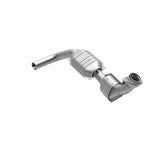 MagnaFlow direct-fit catalytic converter fits 2003-2004 Lincoln Navigator 5.4L and 03 Lincoln Navigator 5.4L stainless steel CARB compliant OBDII 51801