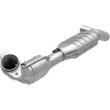 MagnaFlow direct-fit catalytic converter fits 2003-2004 Lincoln Navigator 5.4L and 03 Lincoln Navigator 5.4L stainless steel CARB compliant OBDII 51801