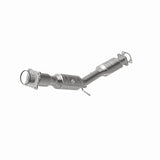 MagnaFlow direct-fit catalytic converter fits 2004-2010 Volvo S40 and 2005-2010 Volvo V50. Avoid potential exhaust leaks by using the included gaskets to get a proper seal and 2005