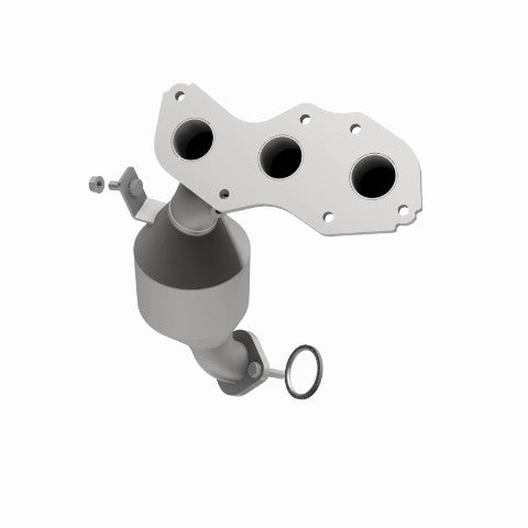 MagnaFlow direct-fit catalytic converter fits 2008-2013 Toyota Highlander and 2007-2011 Toyota Sienna, this and 2008-2009 Toy Toyota Highlander 3.5L stainless steel CARB compliant 