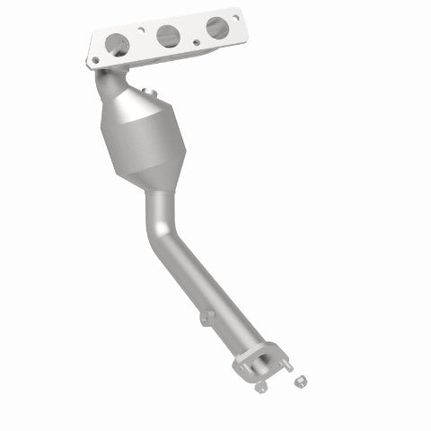 MagnaFlow direct-fit catalytic converter fits 2002-2003 Freelander 2.5L stainless steel CARB compliant OBDII 51883