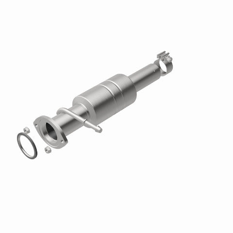 MagnaFlow direct-fit catalytic converter fits 2009-2012 Toyota Highlander 2.7L stainless steel CARB compliant OBDII 52207