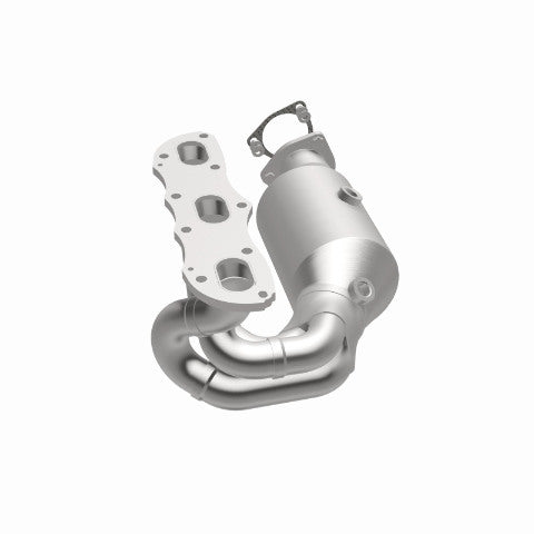 MagnaFlow direct-fit catalytic converter fits 2012-2015 911 H6 3.8 3.8 inch inlet/outlet stainless steel CARB compliant 52388