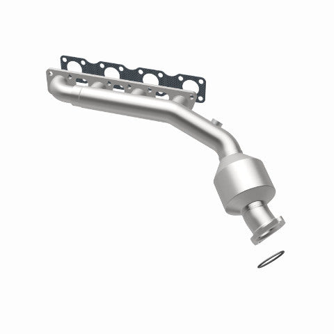 MagnaFlow direct-fit catalytic converter fits 2003-2004 INFINITI M45 and 2003-2006 INFINITI Q45, this and 2003-2004 M45 V8 4.5 4.5 inch inlet/outlet stainless steel CARB compliant 