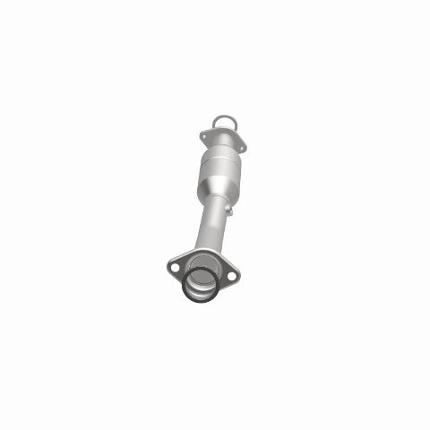 MagnaFlow direct-fit catalytic converter fits 2011-2015 Juke L4 1.6 1.6 inch inlet/outlet stainless steel CARB compliant 52437