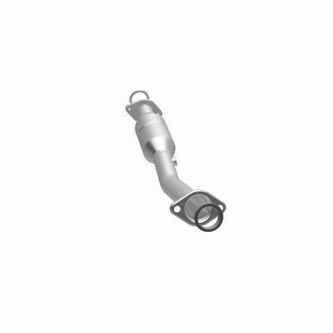 MagnaFlow direct-fit catalytic converter fits 2011-2015 Juke L4 1.6 1.6 inch inlet/outlet stainless steel CARB compliant 52437
