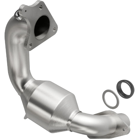 MagnaFlow direct-fit catalytic converter fits 2011-2015 Juke L4 1.6 1.6 inch inlet/outlet stainless steel CARB compliant 52438