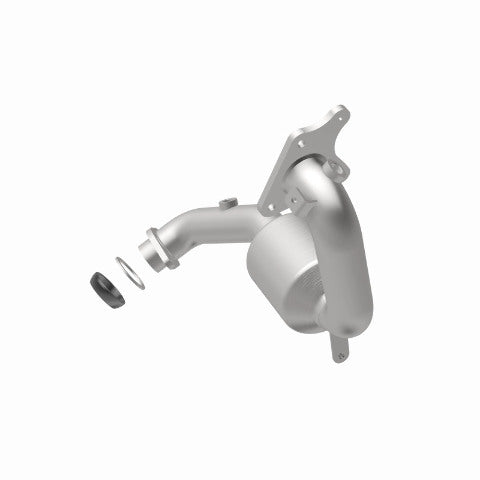 MagnaFlow direct-fit catalytic converter fits 2011-2015 Juke L4 1.6 1.6 inch inlet/outlet stainless steel CARB compliant 52439