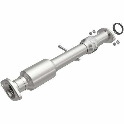 MagnaFlow direct-fit catalytic converter fits 2014-2015 Toyota Highlander 3.5 Undby 3.5 inch inlet/outlet stainless steel CARB compliant 52534
