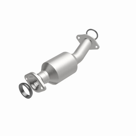 MagnaFlow direct-fit catalytic converter fits 2011 Sienna 3.5 3.5 inch inlet/outlet stainless steel CARB compliant 52557