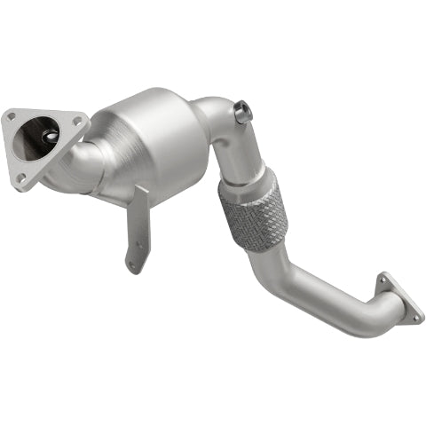 MagnaFlow direct-fit catalytic converter fits 2007-2010 Audi Q7 and 2008-2010 Volkswagen Touareg, this and 2007-2010 Q7 V6 3.6 3.6 inch inlet/outlet stainless steel CARB compliant 