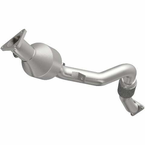 MagnaFlow direct-fit catalytic converter fits 2007-2010 Audi Q7 3.6L and 2008-2010 Volkswagen Touareg 3.6L 3.6 inch inlet/outlet stainless steel CARB compliant OBDII 52586