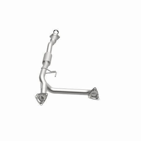 MagnaFlow direct-fit catalytic converter fits 2015-2017 Chevrolet Colorado and GMC Canyon, this and 2015 Colorado 3.6 3.6 inch inlet/outlet stainless steel CARB compliant 52612
