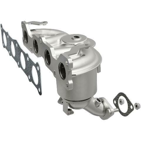 MagnaFlow direct-fit catalytic converter for 2013-2016 Hyundai Santa Fe 2.4L stainless steel CARB compliant 52775