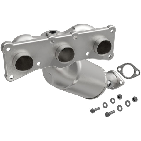 MagnaFlow direct-fit catalytic converter for 2008-2013 BMW 3.0L stainless steel CARB compliant 5531763
