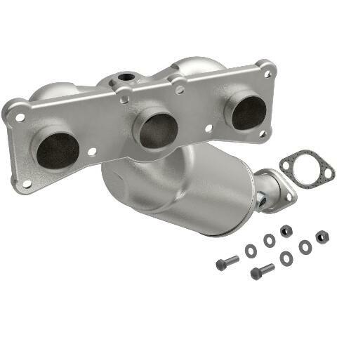 MagnaFlow direct-fit catalytic converter for 2008-2013 BMW 3.0L stainless steel CARB compliant 5531763