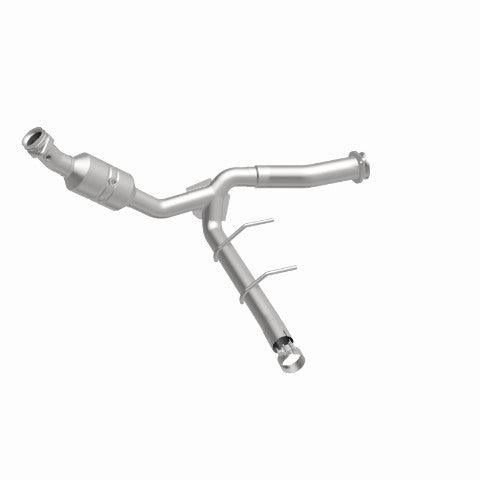 MagnaFlow direct-fit catalytic converter for 2011-2014 Ford F-150 5.0L stainless steel CARB compliant 5551139