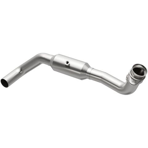 MagnaFlow direct-fit catalytic converter for 2007-2008 Ford F-150 5.4L stainless steel CARB compliant 5551694
