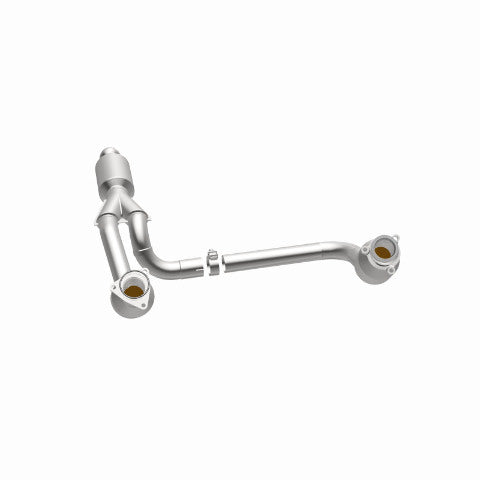 MagnaFlow direct-fit catalytic converter for 2014-2016 Chevy Silverado 1500 stainless steel CARB compliant 5582642