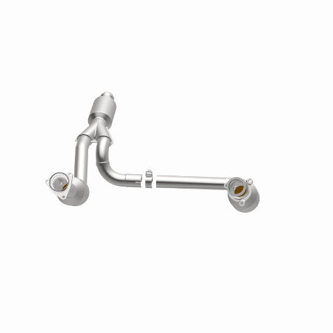 MagnaFlow direct-fit catalytic converter for 2014-2016 Chevy Silverado 1500 stainless steel CARB compliant 5582642