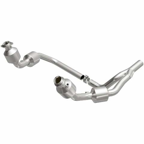 MagnaFlow direct-fit catalytic converter for 2007-2009 Jeep Wrangler 3.8L stainless steel CARB compliant 5582689