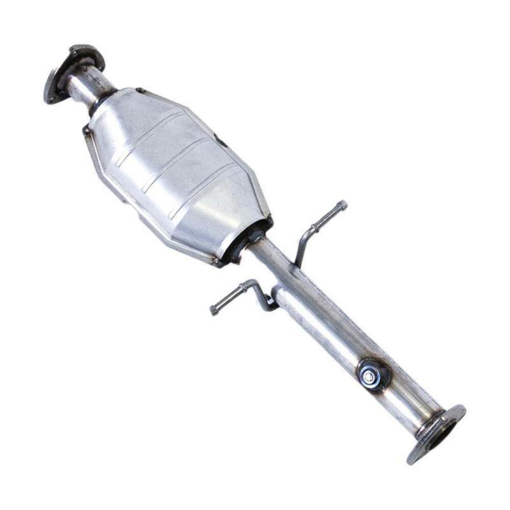 direct-fit catalytic converter fits 2000-2003 Chevy S10 2.2L L4 and 1996-2003 Chevy S10 2.2L L4 rear front Federal EPA with gaskets 7712058 Schultz
