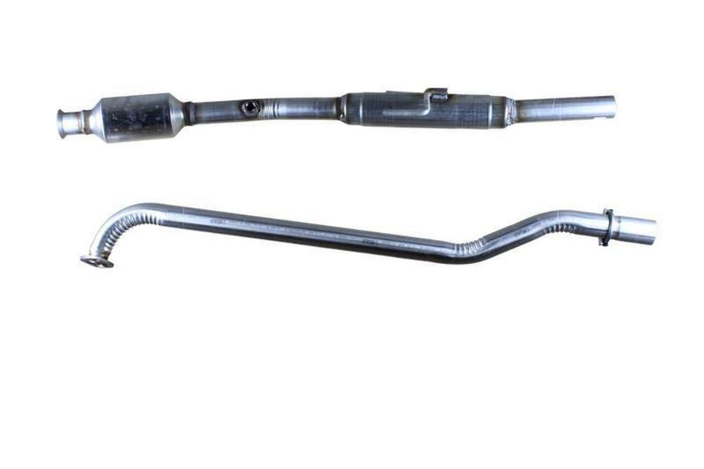 direct-fit catalytic converter fits 1998-2001 Toyota Corolla 1.8L L4 and 1998-2002 Chevy Prizm 1.8L L4 rear front Federal EPA with gaskets 7712092 Schultz