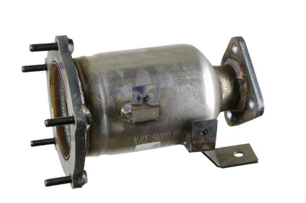 direct-fit catalytic converter fits 1999-2001 Mazda Protege 1.6L and 2002-2003 Mazda Protege5 2L L4 rear front Federal EPA with gaskets 7712159 Schultz