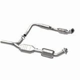 MagnaFlow direct-fit catalytic converter for 2007-2008 Ford 4.6L stainless steel CARB compliant OBDII 51640