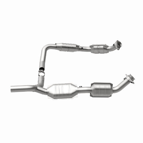 MagnaFlow direct-fit catalytic converter for 2007-2008 Ford 4.6L stainless steel CARB compliant OBDII 51640