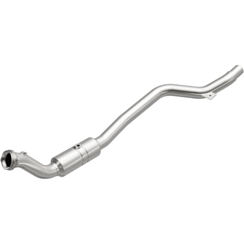 MagnaFlow direct-fit catalytic converter for 2011-2014 Chrysler 3.6 inch inlet/outlet CARB compliant 52100