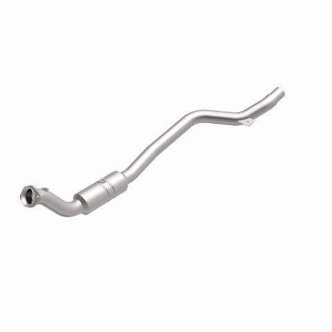 MagnaFlow direct-fit catalytic converter for 2011-2014 Chrysler 3.6 inch inlet/outlet CARB compliant 52100