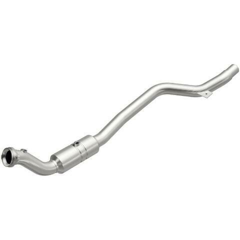 MagnaFlow direct-fit catalytic converter for 2011-2014 Chrysler 3.6 inch inlet/outlet CARB compliant 52100