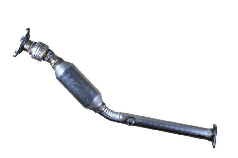 direct-fit catalytic converter fits 2006-2007 Cobal t 2.4L and 2006-2007 Chevy Cobalt 2.4L L4 rear front Federal EPA with gaskets 7718022 Schultz
