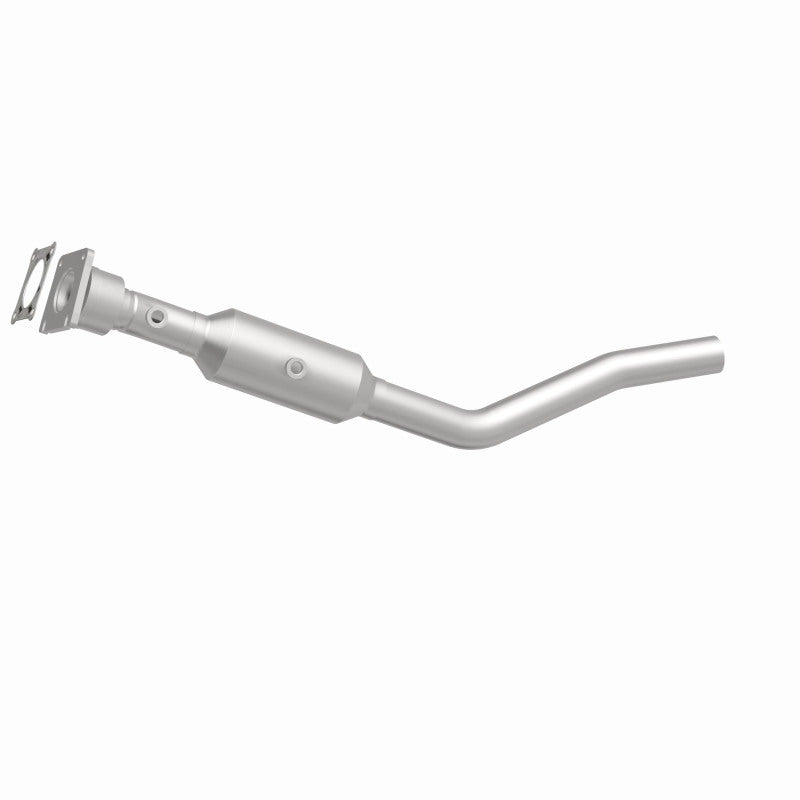 MagnaFlow direct-fit catalytic converter for 2011-2014 Jeep 2.4L stainless steel CARB compliant 5561509