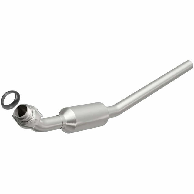 MagnaFlow direct-fit catalytic converter fits 1984-1987 Dodge Caravan, Plymouth Voyager, and additional vehicles. Avoid potential exhaust leaks by using the included gaskets to get