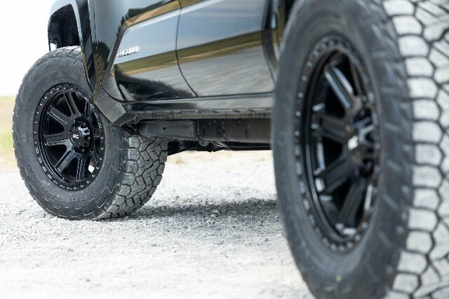 Rough Country 84 Series Wheel; Gloss Black; 18x8.5; 6x5.5; +0mm 84180912
