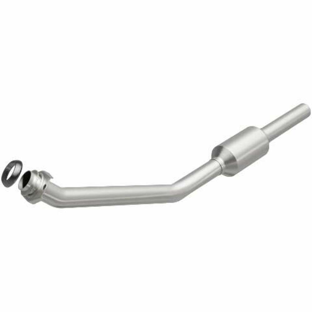 MagnaFlow direct-fit catalytic converter fits 1988-1995 Dodge Caravan, 1987-1995 Plymouth Voyager, and additional vehicles. Avoid potential exhaust leaks by using the included gask