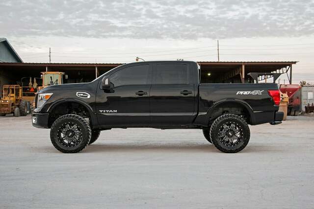 Fits Nissan Titan 4WD (2017-2024) 6 Inch Lift Kit; 87820A