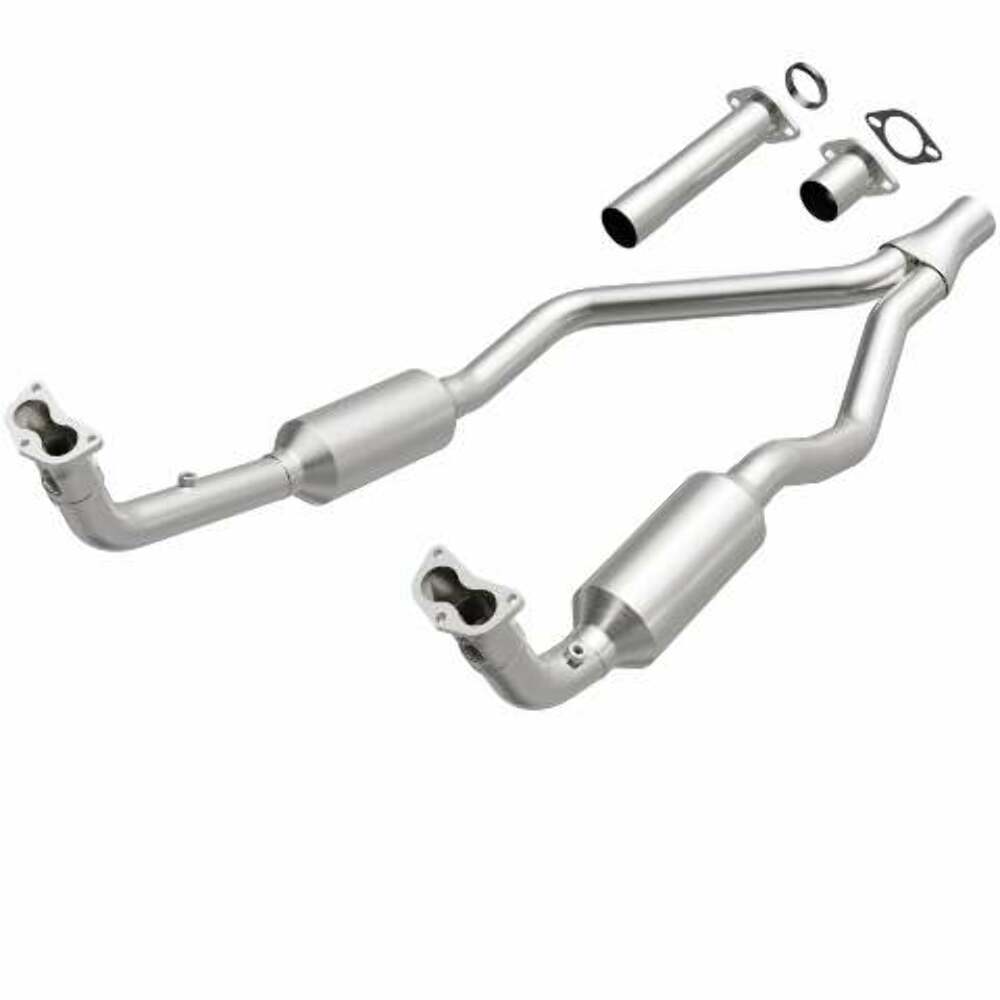 MagnaFlow direct-fit catalytic converter fits 1990-1993 3.9L Range Rover CA 3.9L stainless steel CARB compliant 3391821