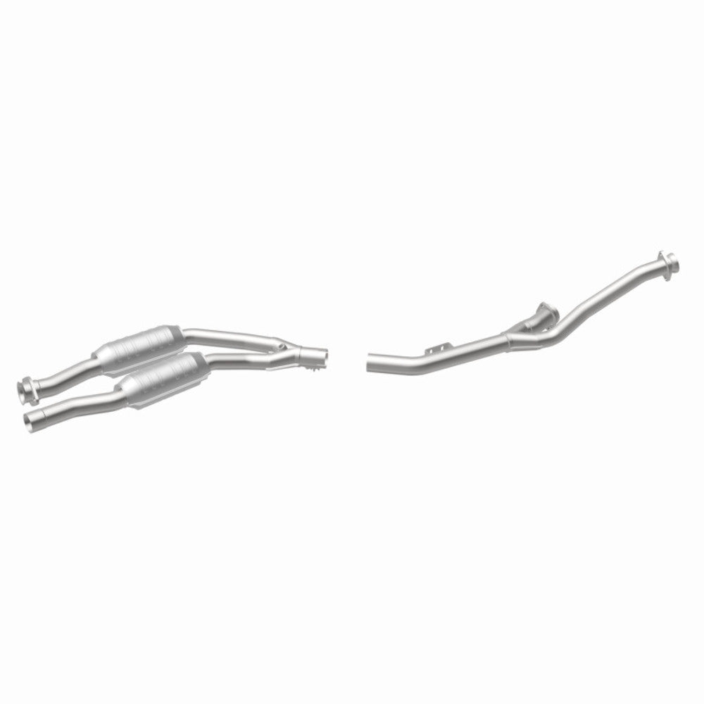 MagnaFlow direct-fit catalytic converter fits 1994-1995 Mercedes-Benz S500, Mercedes-Benz S420, and additional vehicles. Hardware is included to eliminate the hassle of working wit