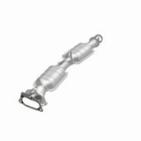MagnaFlow direct-fit catalytic converter fits 2001-2005 Ford Explorer Sport Trac, 2000-2001 Ford Explorer, and additional vehicles. Avoid potential exhaust leaks by using the inclu