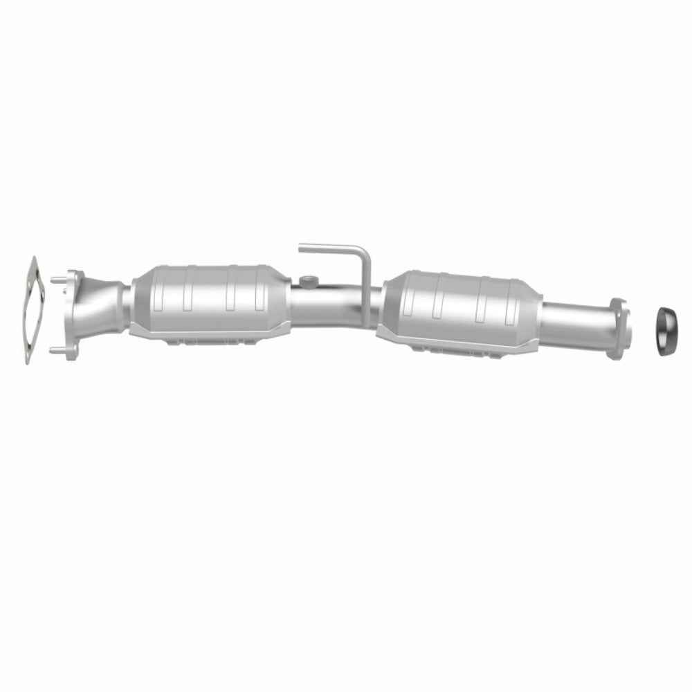 MagnaFlow direct-fit catalytic converter fits 2001-2005 Ford Explorer Sport Trac, 2000-2001 Ford Explorer, and additional vehicles. Avoid potential exhaust leaks by using the inclu