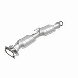 MagnaFlow direct-fit catalytic converter fits 2001-2005 Ford Explorer Sport Trac, 2000-2001 Ford Explorer, and additional vehicles. Avoid potential exhaust leaks by using the inclu