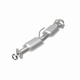 MagnaFlow direct-fit catalytic converter fits 2001-2005 Ford Explorer Sport Trac, 2000-2001 Ford Explorer, and additional vehicles. Avoid potential exhaust leaks by using the inclu