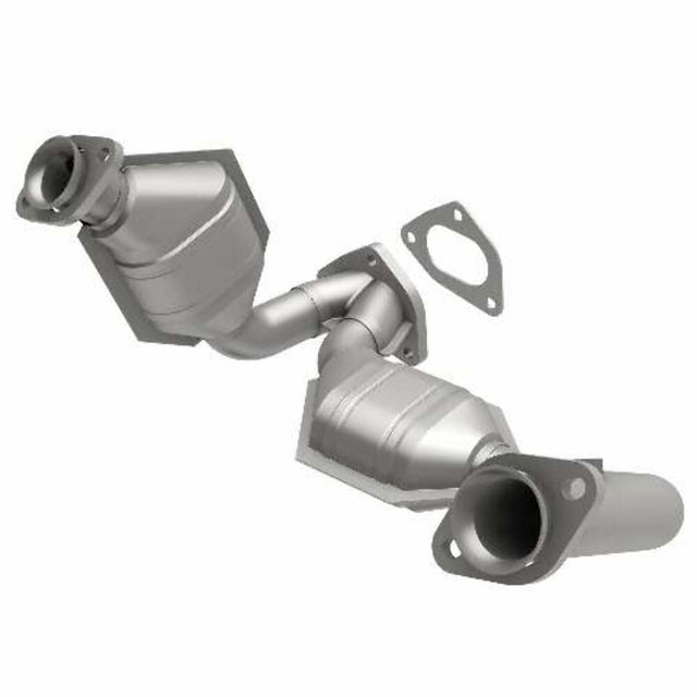 MagnaFlow direct-fit catalytic converter for 1998-2000 Ford 3 inch inlet 4 inch outlet stainless steel Federal EPA compliant OBDII 93110