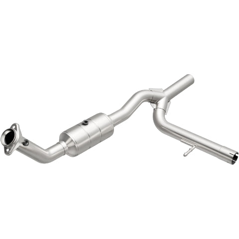 MagnaFlow direct-fit catalytic converter for 2004-2008 Ford F-150 stainless steel Federal EPA compliant OBDII 93124