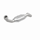 MagnaFlow direct-fit catalytic converter fits 2005-2006 Ford Expedition 5.4L and 05 Expedition driver side 5.4 driver side 5.4 inch inlet/outlet stainless steel Federal EPA complia