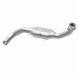 MagnaFlow direct-fit catalytic converter fits 2005-2006 Ford Expedition 5.4L and 05 Expedition driver side 5.4 driver side 5.4 inch inlet/outlet stainless steel Federal EPA complia