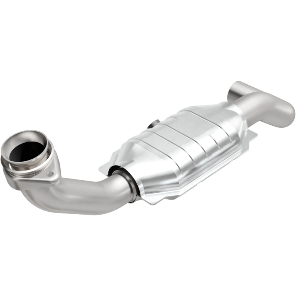 MagnaFlow direct-fit catalytic converter fits 2005-2006 Ford Expedition 5.4L and 05 Expedition driver side 5.4 driver side 5.4 inch inlet/outlet stainless steel Federal EPA complia
